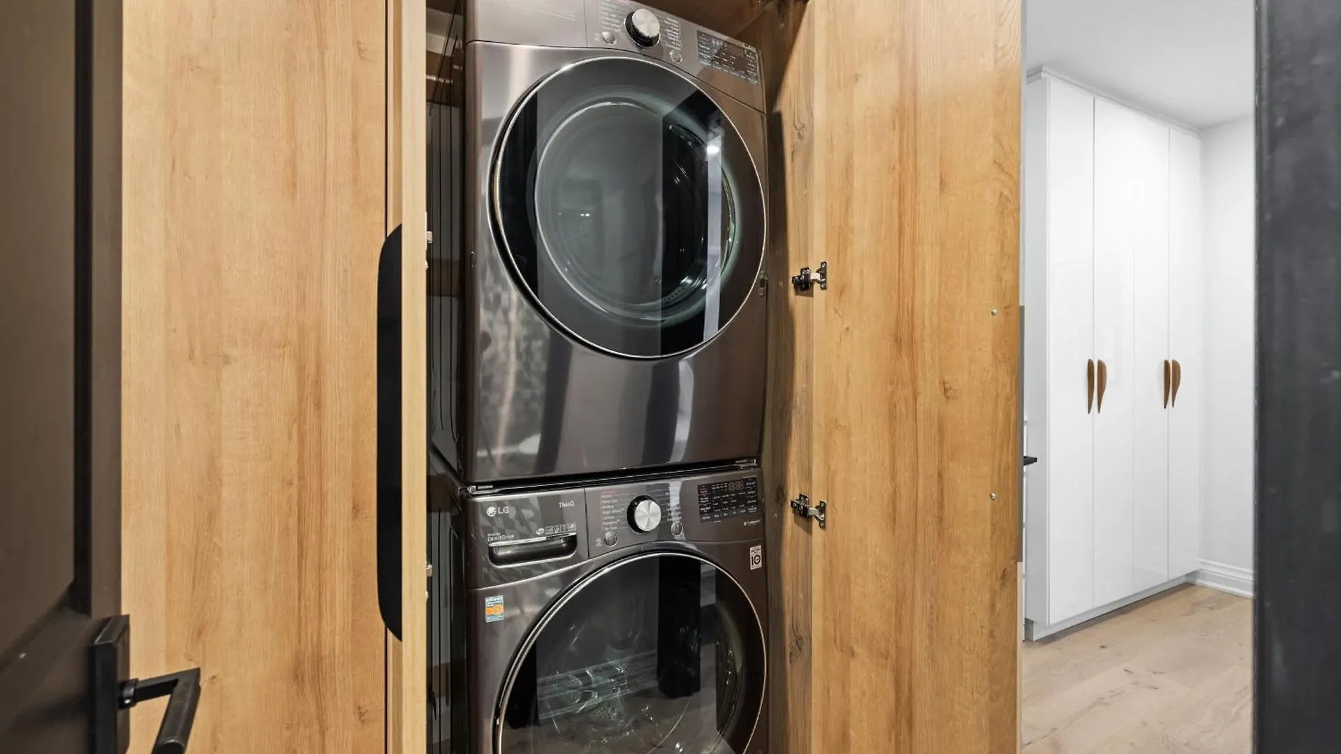 Trendy Parkdale 1-Bedroom Getaway W Free Parking Toronto 0*,